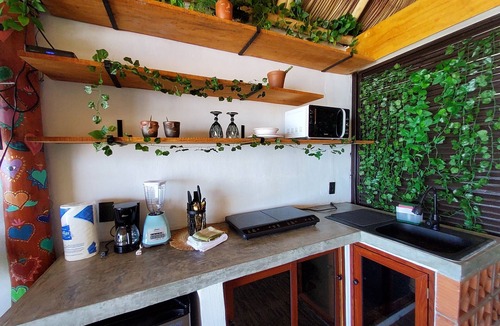 Colonia 5 de Diciembre Apartment | Tree-House Apt with Panoramic Ocean View+Pool+Steps to Beach & Malecon/Boardwalk