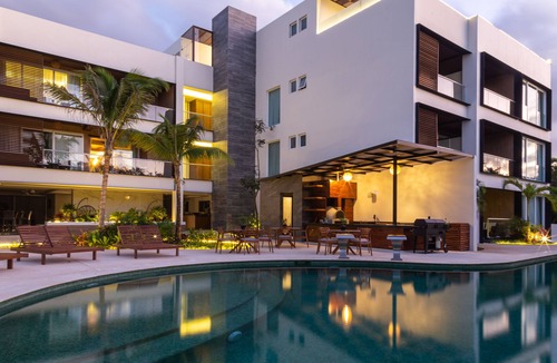 Akumal Apartment | Ultimate King Bed Ocean View PH w/Jacuzzi 302PH