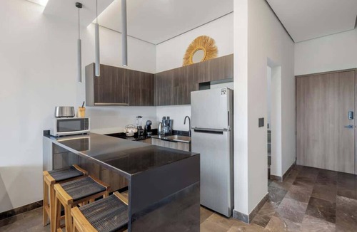 Playa Paraiso Apartment | Unique PH with Ocean View & Jacuzzi. 3Bed/4Bath