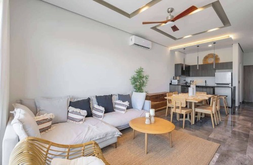 Playa Paraiso Apartment | Unique PH with Ocean View & Jacuzzi. 3Bed/4Bath