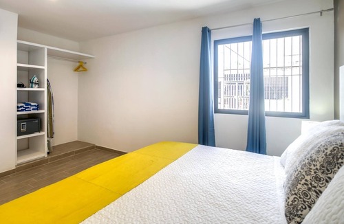 Centro Apartment | Valentina #12 - 2nd Floor, King Bed, Rooftop, Kitchen, Clean