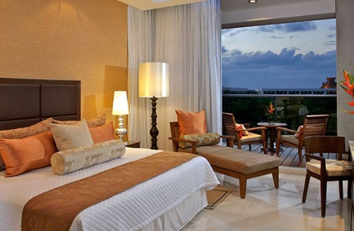 Villa Juarez Resort | Vidanta Junior Villa with 2 for 1 golf and massage included in this listing!