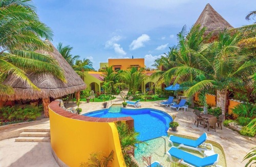 Colonia Salina Chica Apartment | Villa #5 - Isla Retreats | Tropical Gardens + Pool