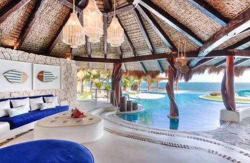 Puerto Morelos Villa | Villa Alma | 7BR | Beachfront Exclusive Villa