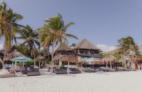 Zona Hotelera Hotel | Villa Las Estrellas Tulum - located at the party zone