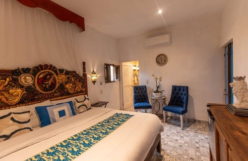 Bernal Hotel | Villa Peñasco