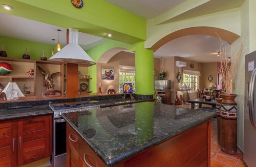 Villa Juarez Villa | Villa privada con encanto artesanal en la Riviera Maya