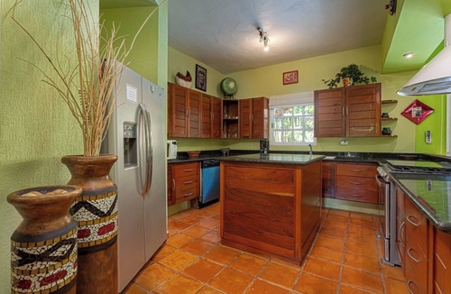 Villa Juarez Villa | Villa privada con encanto artesanal en la Riviera Maya