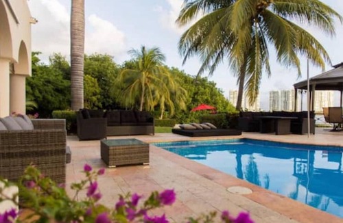 Punta Cancun Villa | Villa Quetzal in Hotel Zone Cancún