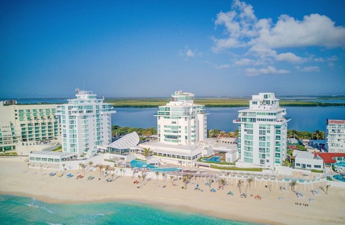 Zona Hotelera Condo | VRBO Premier Host #3702 – Beachfront – Enjoy huge private space timsoceancondos