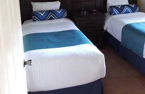 Rosarito Resort | WorldMark Pigeons