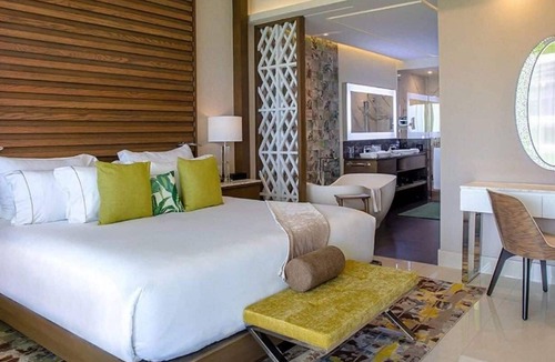 Puerto Juarez Hotel | Your Own Slice of Paradise — Space for Everyone, Privacy for All