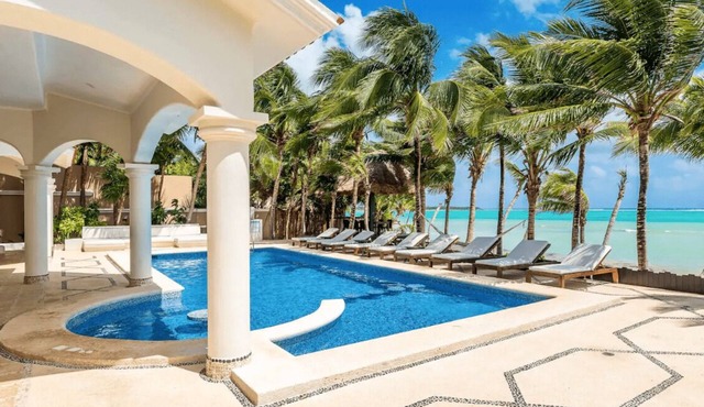 10-bedroom Beachfront Hacienda for 24 guests Soliman Bay