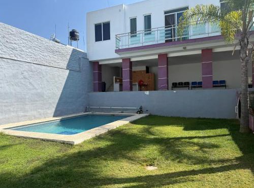 20 minutes from Chapala, Pool &Grill in Buenavista