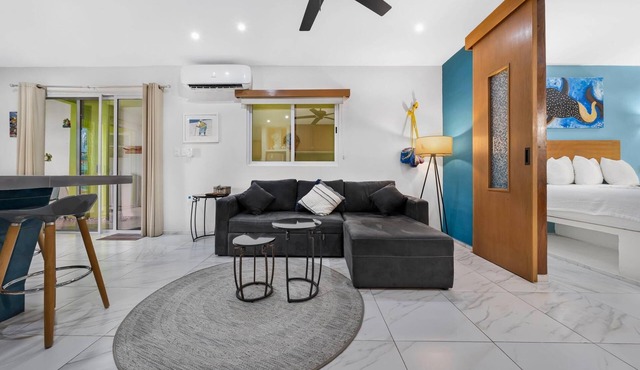 3 Private 1BR in downtown w/pool