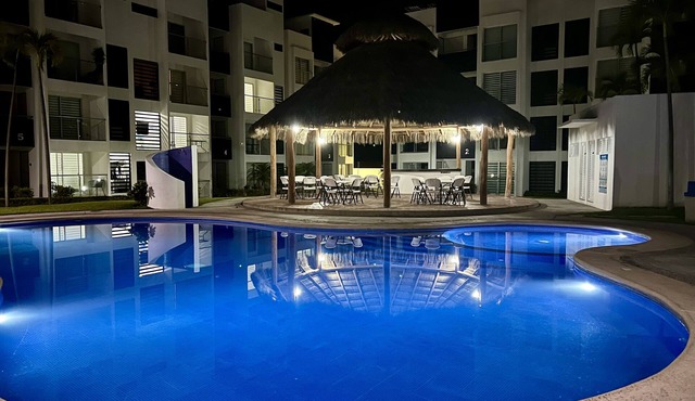 5 minutes from the beach and pool in manzanillo