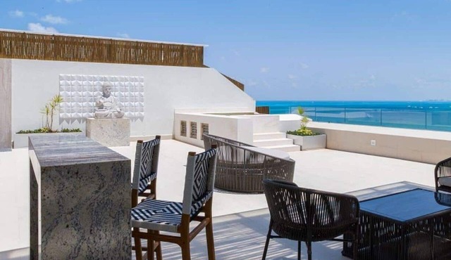 5-star luxury beachfront stunning 3-bedroom penthouse in Garza Blanca Cancun