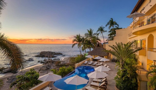 6 to 12 suites, fully staffed. Saltwater pool.