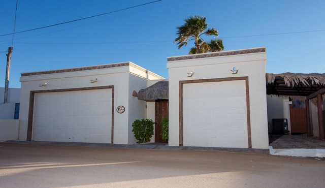 Amazing Las Conchas Beach Front with Heated Spa & Kayaks!