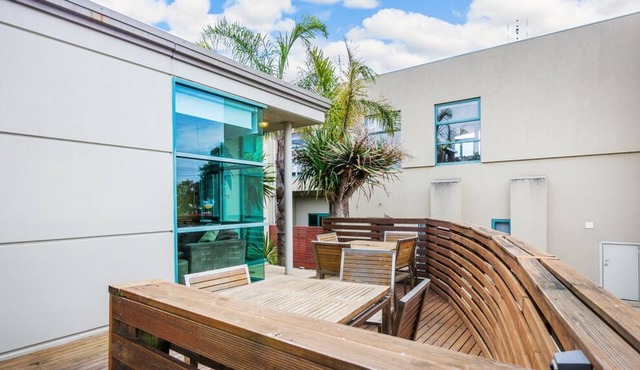 Anglesea Waterfront Resort 39 - Tennis Court and Pool in Anglesea