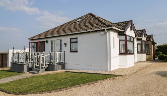 ANNEX CHETNOLE, family friendly, character holiday cottage in Dundry in Bristol