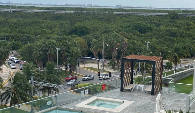 Apartment in Plaza las Americas tower Montevideo Cancun