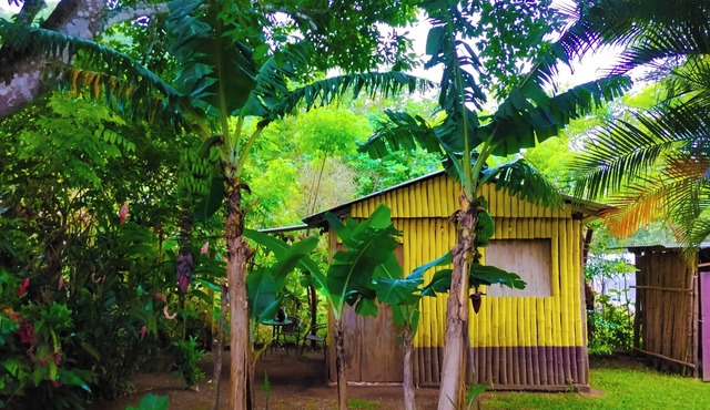 Bamboo cabin with 1 double bed