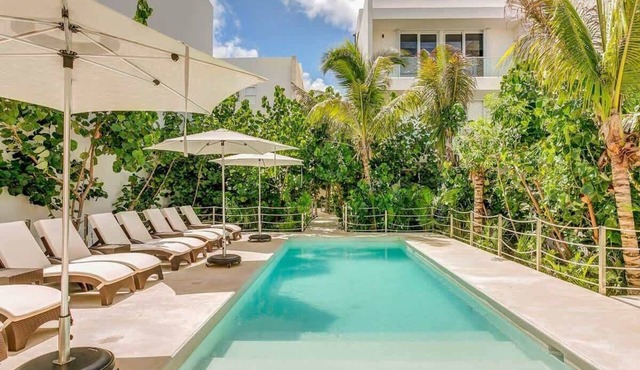Beach Club & 5 Rooftop Pools with Private Jacuzzi