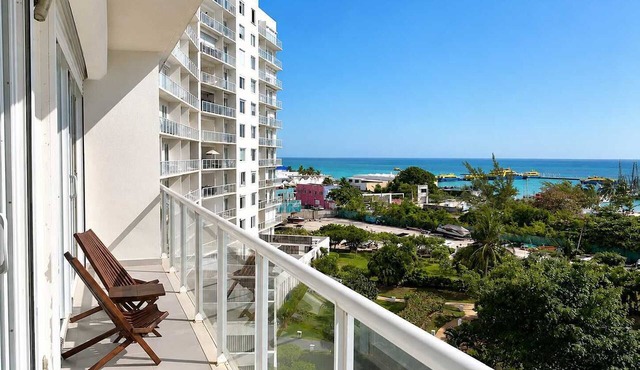 Beachfront 3BR - Ocean View - 70m Pool - Cancun