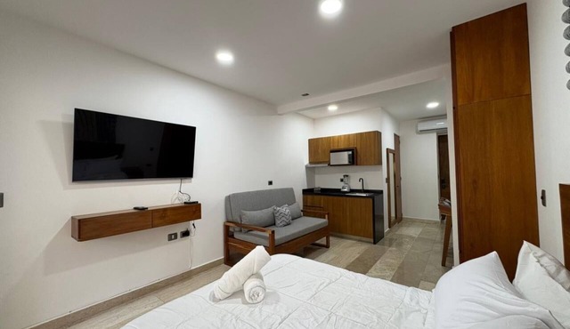 Beautiful apartment 10 minutes from the beach with Jacuzzi Swimming pools GYM Terraces.