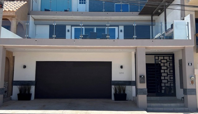 Beautiful modern oceanview home! Just steps away from the beach!