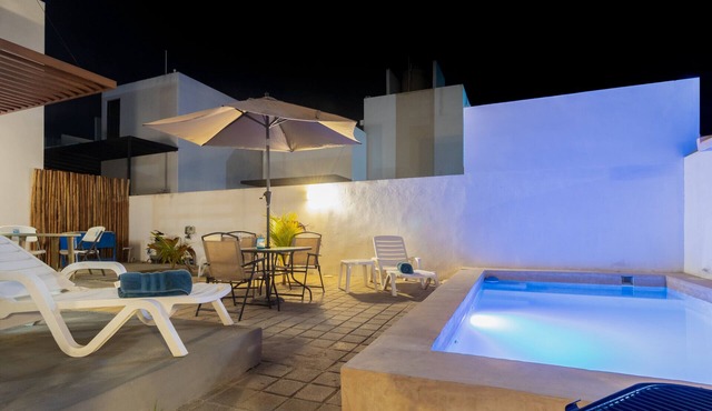 Blue Villa by Fidalsa