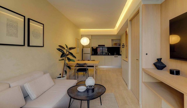 Capitalia | Aristoteles Polanco w/Balcony View