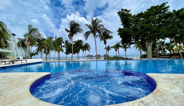 Caribbean Escape, Spacious 2 Bdrm Condo, Private Lap Pool