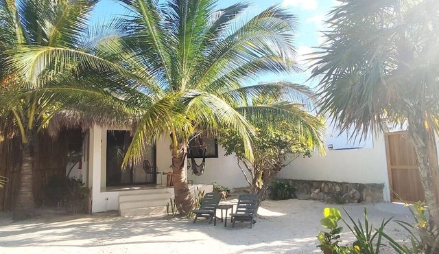 Casa 2 2 Queens Starlink 1 Min to Beach