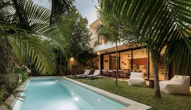 Casa Iguana Private Villa Large Pool Beach Club