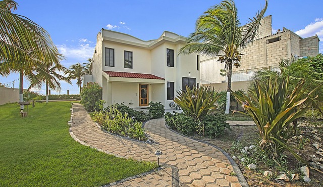 Casa Kauil, an oceanfront villa in Celestun