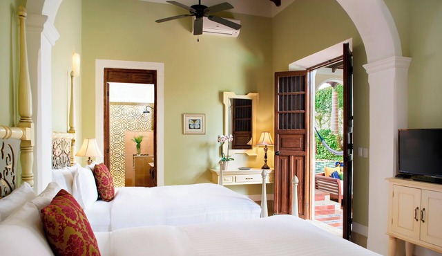 Casa Lecanda Boutique Hotel
