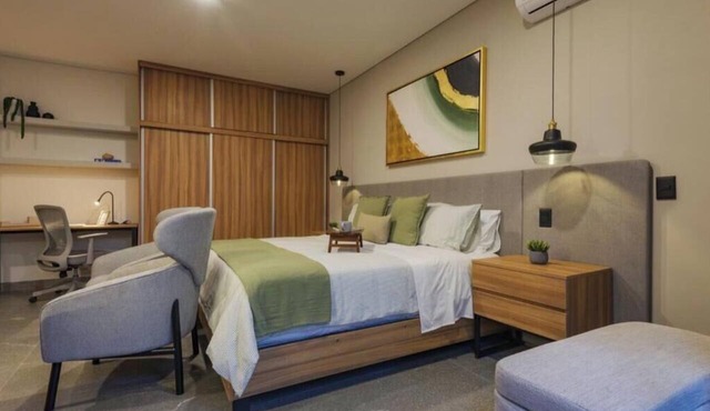 Casa Makech: Premium · ★ Private Balcony - Suite 10 in Zapopan