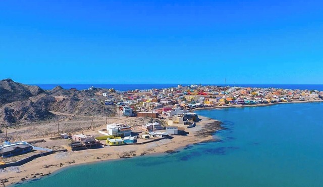 Casa Medusa 4BR | Oceanfront Cholla Bay Beach Home