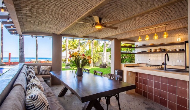 Casa Palmar 3BR · Remarkable 3BR, 2BA Beachfront Condo