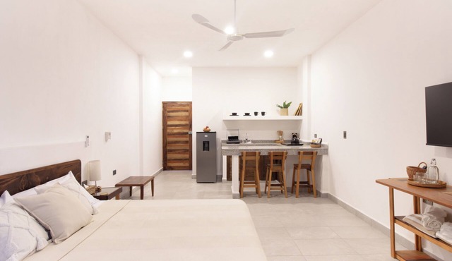 Casa Pola | Tropical Loft for 2 Near Beach & La Punta