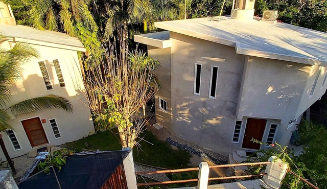 CASA XOLA BIRDWATCHING AND CENOTE LOFT LUXURY IN THE JUNGLE. 5 min from reefs!