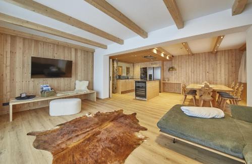Chalet Almglück by we rent, JOKERCARD INCLUDED in Saalbach-Hinterglemm