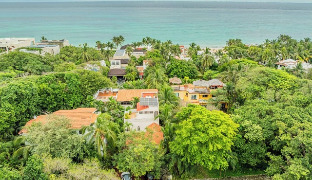 Charming Playa del Carmen Villa steps from the Ocean