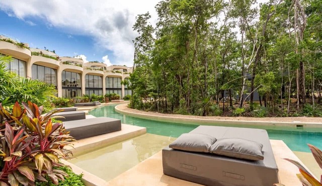 Chic Luxury 3bd | Private Pool |Free Beach Shuttle