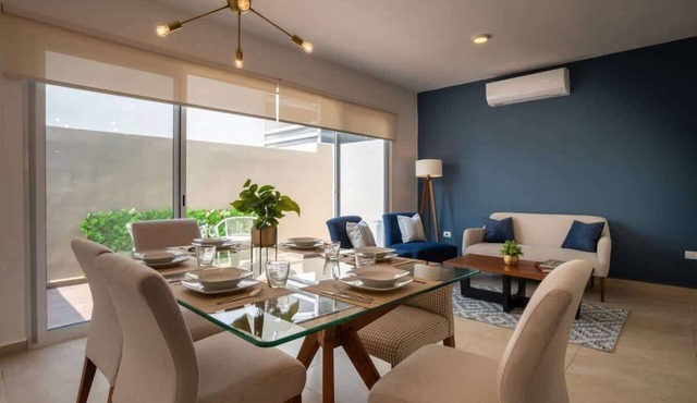 Contemporary Home | 3BR | Prime Downtown Area