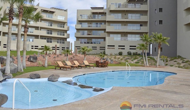 Corona del Sol 1604 2 Bed 3 Bath by FMI Rentals