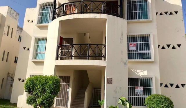 Cozy downtown appartment for up to 5 - 10 min walking to the beach