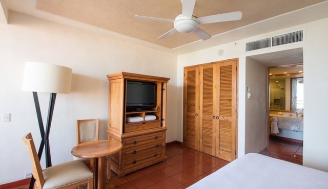 Cozy & Elegant Studio in Puerto Vallarta with Pool & Gym